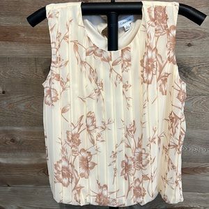 Calvin Klein delicate chiffon floral sleeveless top. Large